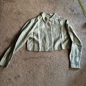 Aritzia Cropped Button Up